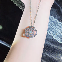 Laden Sie das Bild in den Galerie-Viewer, Rosen Halsketten Armband Set