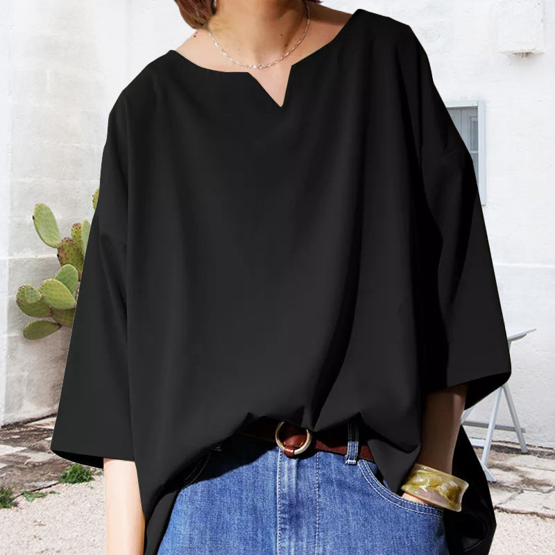 Literarisches Retro-Top mit V-Ausschnitt