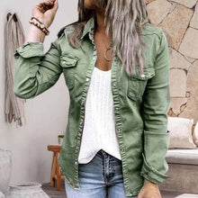 Laden Sie das Bild in den Galerie-Viewer, Einfarbige Plissierte Jeansjacke mit Reverskragen