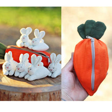 Laden Sie das Bild in den Galerie-Viewer, Süße Karotten Geldbörse