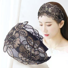 Laden Sie das Bild in den Galerie-Viewer, Besticktes Spitzen-Stirnband