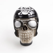 Laden Sie das Bild in den Galerie-Viewer, Auto Schalthebel Totenkopf Dekoration
