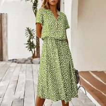Laden Sie das Bild in den Galerie-Viewer, Kurzärmliges Sommerkleid mit Tupfenmuster