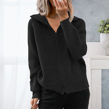 Laden Sie das Bild in den Galerie-Viewer, Locker gestrickter Pullover mit Reißverschluss am Revers