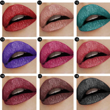 Laden Sie das Bild in den Galerie-Viewer, 18 Farben Diamant Glänzender Langanhaltender Lippenstift