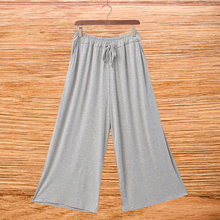 Laden Sie das Bild in den Galerie-Viewer, Minimalistische Hose mit weitem Bein