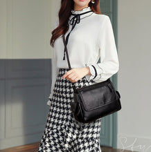 Laden Sie das Bild in den Galerie-Viewer, Damen Lässige klassische Umhängetasche mit großem Fassungsvermögen