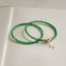 Laden Sie das Bild in den Galerie-Viewer, Zartes Minimalistisches Jade-Armband