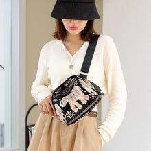 Laden Sie das Bild in den Galerie-Viewer, Modische Personalisierte Umhängetasche Aus Nylon