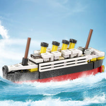 Laden Sie das Bild in den Galerie-Viewer, Mini Titanic-Kreuzfahrtschiffmodell