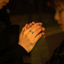 Laden Sie das Bild in den Galerie-Viewer, Charmanter Engelsflügel-Ring