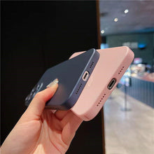 Laden Sie das Bild in den Galerie-Viewer, iPhone Klassische Mattierte Handyhülle