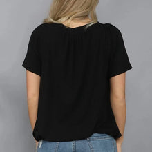Laden Sie das Bild in den Galerie-Viewer, Einfarbiges T-Shirt-Oberteil mit Faltendesign