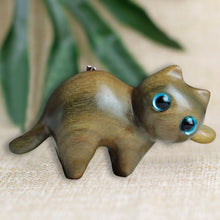 Laden Sie das Bild in den Galerie-Viewer, Handgefertigte holzgeschnitzte Katze