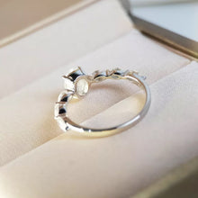 Laden Sie das Bild in den Galerie-Viewer, Eleganter Hochzeit Zirkonring