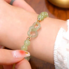 Laden Sie das Bild in den Galerie-Viewer, Vintage Armband aus Chalcedon