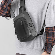 Laden Sie das Bild in den Galerie-Viewer, Multifunktionale Brusttasche für Herren mit großem Fassungsvermögen