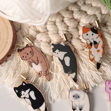 Laden Sie das Bild in den Galerie-Viewer, Nadeleinfädler mit Katzenmuster