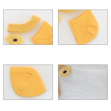 Laden Sie das Bild in den Galerie-Viewer, Durchscheinende Gänseblümchensocken