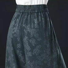 Laden Sie das Bild in den Galerie-Viewer, Damen Freizeithose Mit Vintage-Print