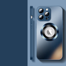 Laden Sie das Bild in den Galerie-Viewer, Magnetische iPhone-Hülle aus mattiertem Glas