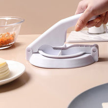 Laden Sie das Bild in den Galerie-Viewer, Knödelhaut Mehlpresse