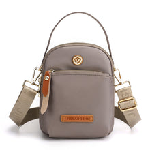 Laden Sie das Bild in den Galerie-Viewer, Wasserdichte Trendige Umhängetasche Aus Nylon