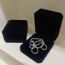 Laden Sie das Bild in den Galerie-Viewer, Elegante Und Stilvolle Schlüsselbeinkette