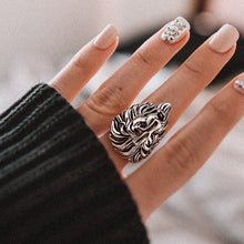 Laden Sie das Bild in den Galerie-Viewer, Modischer Herrschsüchtiger Löwenkopfring
