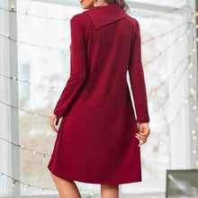 Laden Sie das Bild in den Galerie-Viewer, Elegantes Einfarbiges Kleid mit Knöpfen