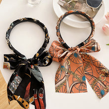 Laden Sie das Bild in den Galerie-Viewer, Modisches Elegantes Haarband