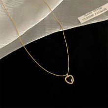 Laden Sie das Bild in den Galerie-Viewer, Schwarze Liebeskette aus Zirkon