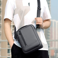 Laden Sie das Bild in den Galerie-Viewer, Lässige Outdoor-Schultertasche für Herren