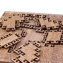 Laden Sie das Bild in den Galerie-Viewer, Dreidimensionales Holzpuzzle mit hohem Schwierigkeitsgrad