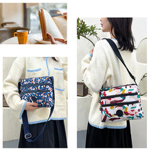 Laden Sie das Bild in den Galerie-Viewer, Lässige Mehrschichtige Wasserdichte Umhängetasche