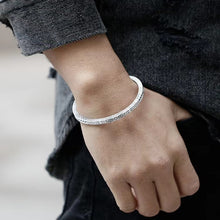 Laden Sie das Bild in den Galerie-Viewer, Glücksverheißendes Totem Ethnisches Armband