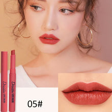 Laden Sie das Bild in den Galerie-Viewer, Samtmatter Lippenstift 6 Farben