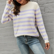 Laden Sie das Bild in den Galerie-Viewer, Gestreifter Pullover mit Rundhalsausschnitt