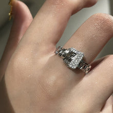 Laden Sie das Bild in den Galerie-Viewer, Kette Gürtelschnalle Ring