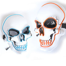 Laden Sie das Bild in den Galerie-Viewer, LED leuchtende Totenkopfmaske