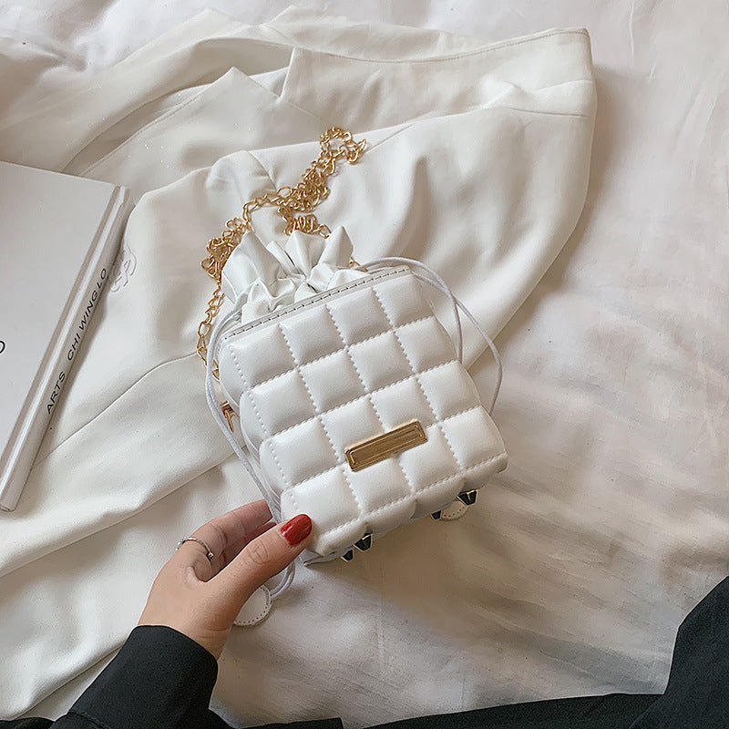 Karierte Umhängetasche mit Kordelzug