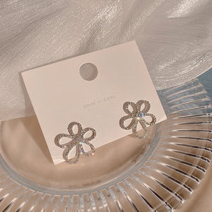 Blume Zirkon Ohrstecker
