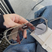 Laden Sie das Bild in den Galerie-Viewer, Einteilige Sonnenbrille mit großem Rahmen