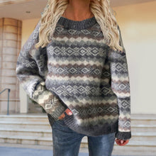 Laden Sie das Bild in den Galerie-Viewer, Weihnachten Gestreifter Strickpullover