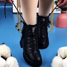 Laden Sie das Bild in den Galerie-Viewer, Warme Lederstiefel für Damen
