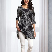 Laden Sie das Bild in den Galerie-Viewer, Bedrucktes Kleid mit mittleren Ärmeln
