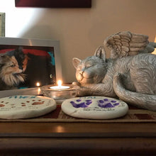 Laden Sie das Bild in den Galerie-Viewer, Engel Hund oder Katze Ornamente aus Harz