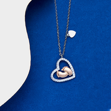 Laden Sie das Bild in den Galerie-Viewer, Süße Babyfüße Herzhalskette