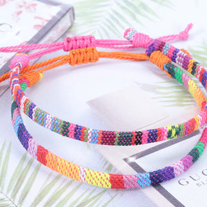 Geflochtenes Regenbogen-Armband