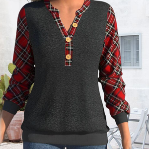Pullover mit Schachbrettmuster und Knöpfen
